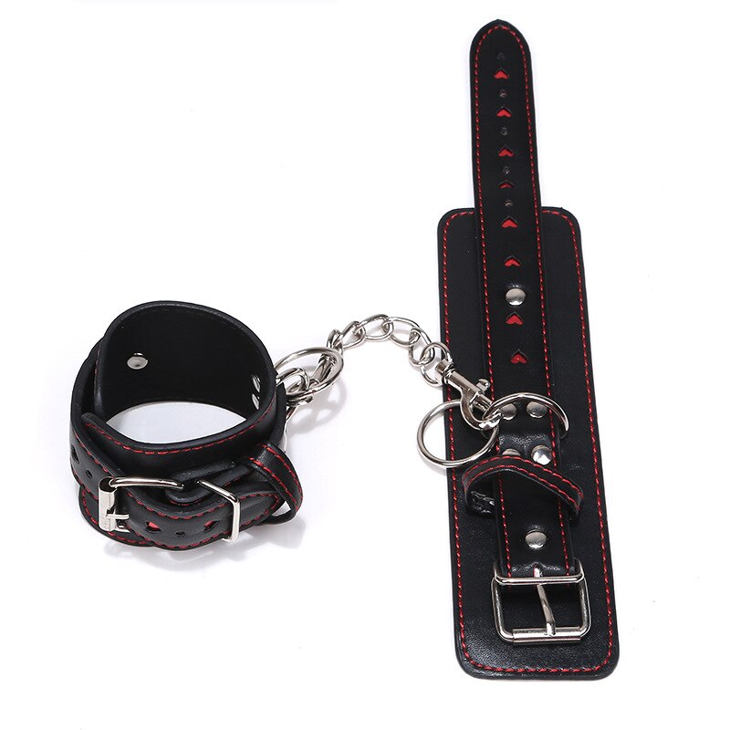 Kit BDSM de couro - Corações - Frete Grátis - Carnelian